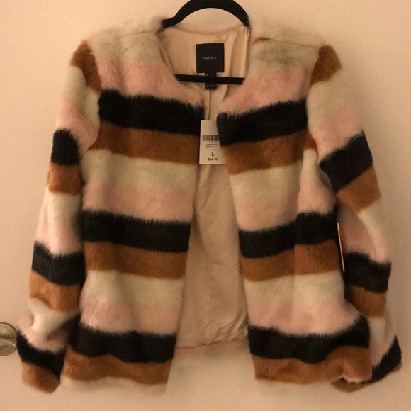 Forever 21 Jackets & Blazers - Faux fur coat